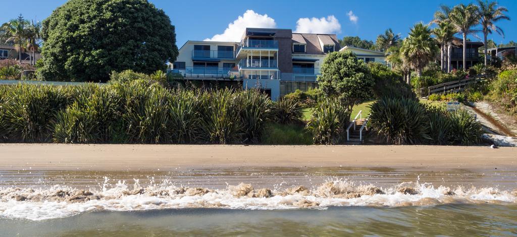 By The Bay Beachfront Apartments Mangonui Kültér fotó