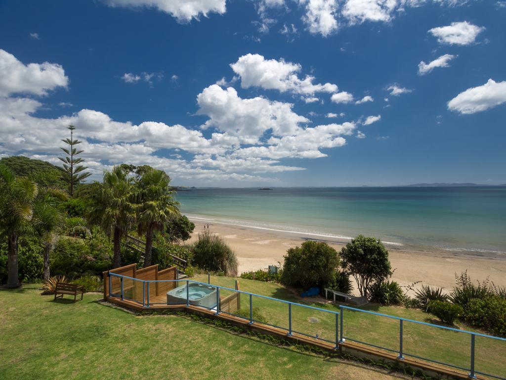 By The Bay Beachfront Apartments Mangonui Kültér fotó